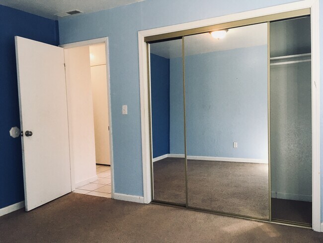 Building Photo - 1111 Central Ave