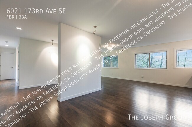 Building Photo - 6021 173rd Ave SE