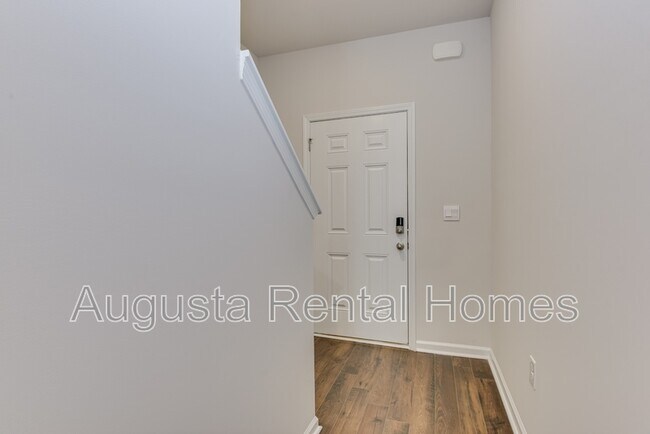 Building Photo - 818 Quaint Parish Cir