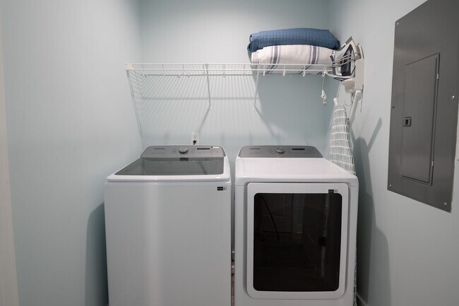 Building Photo - PLAN AND SECURE YOUR WINTER GETAWAY NOW, WHILE YOU HAVE THE BEST SELECTION