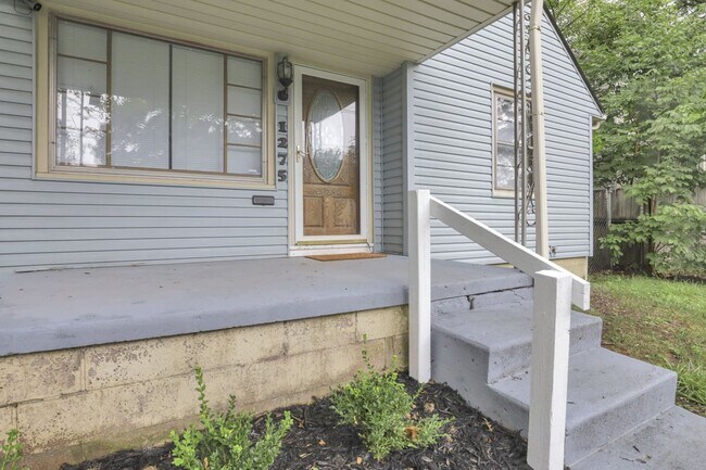 Building Photo - 1275 E Weber Rd