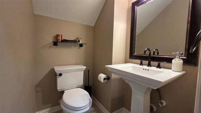 Building Photo - 10310 Pitcataway Dr