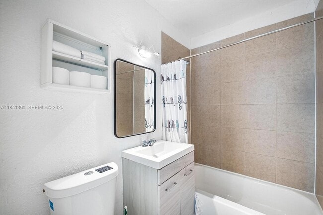 Building Photo - 243 NW 44th St