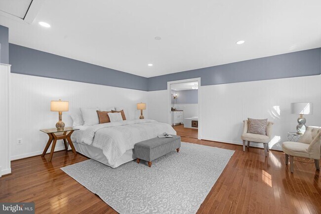 Building Photo - 10429 Headly Ct