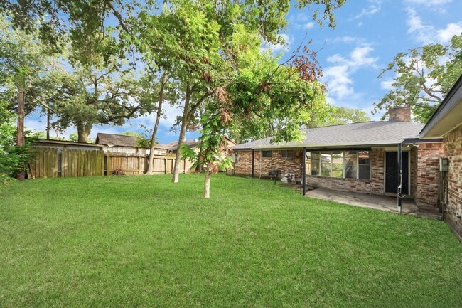 Building Photo - 15135 Chipman Ln.