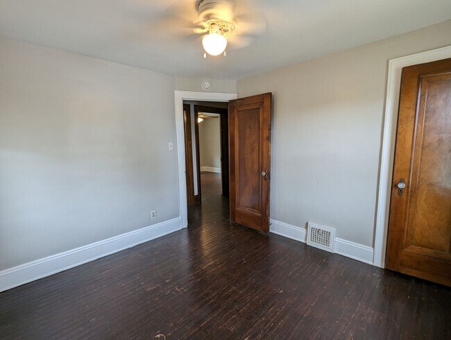 Building Photo - Large, spacious home for rent!