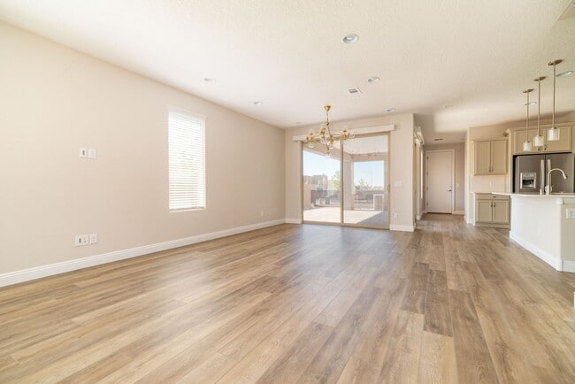 Building Photo - Gorgeous Pulte Townhome Available Now!