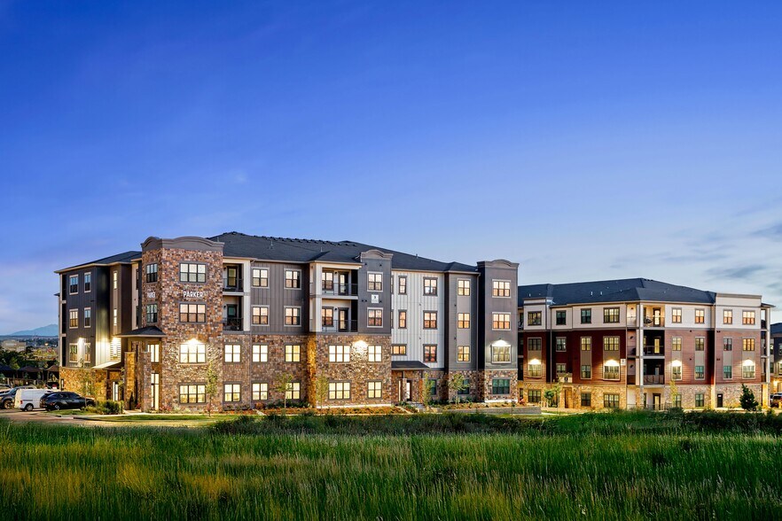 Building Photo - Pine + Parker
