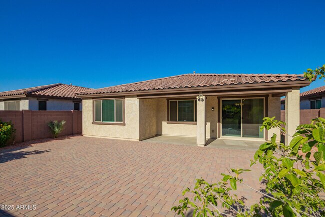 Building Photo - 7046 N 84th Dr