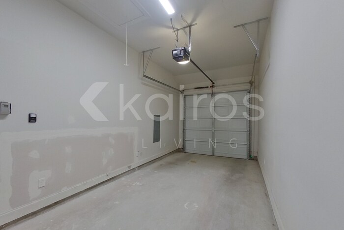 Building Photo - 15703 Boothy Ln