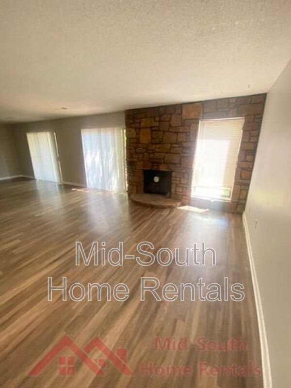 Building Photo - 3162 High Meadow Dr