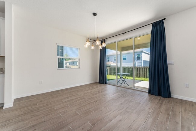 Building Photo - 1386 NW 132nd Cir