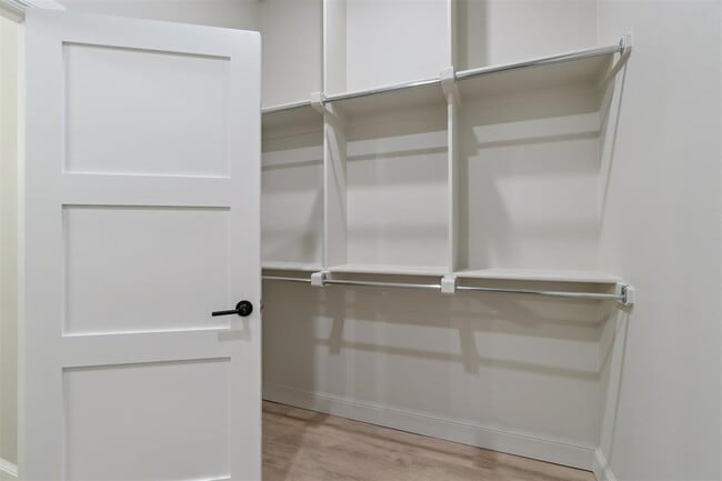 Building Photo - 4212 Abbey Pk Dr