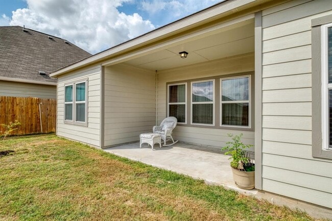 Building Photo - 19425 Forman Dr