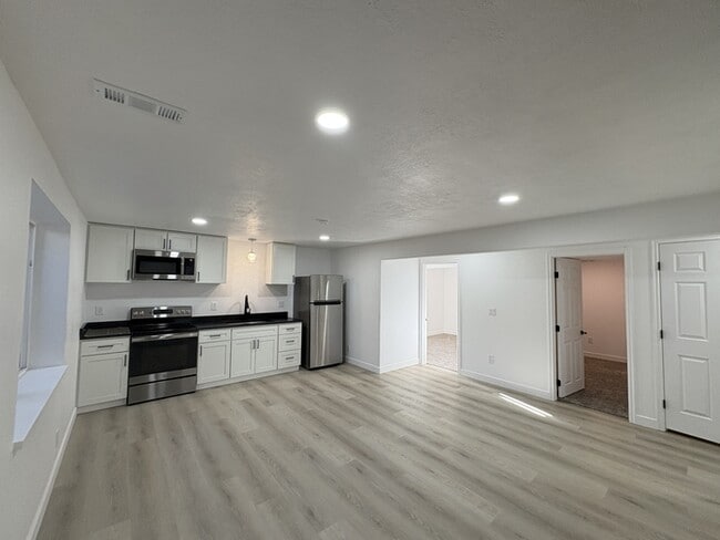 Primary Photo - 7898 Tinamous Rd