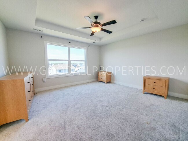 Building Photo - LIMITED TIME, MOVE-IN SPECIALS 3 Bedroom 2.5 baths in Waukee with a walk out basement on a Cul de...