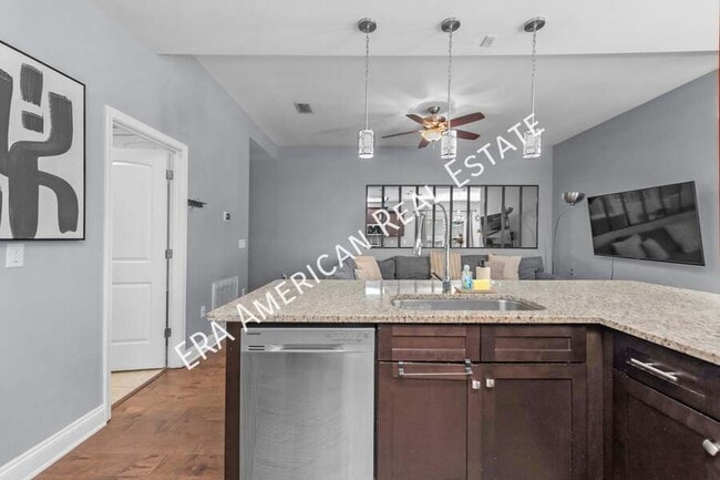 Building Photo - 2269 Tom St