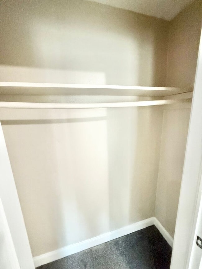 Building Photo - ***Renovated 3 Bedroom Ranch*Near Casino & Naval Hospital & Shipyard