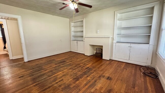 Building Photo - 1608 S 4th St