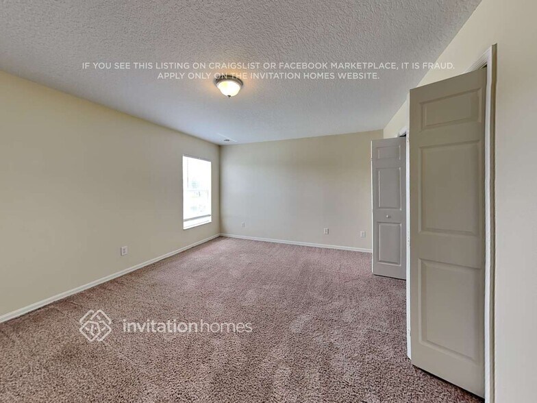 Building Photo - 1356 Maumee St