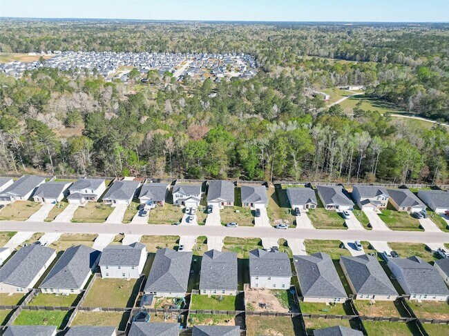 Building Photo - 15708 Del Norte Dr