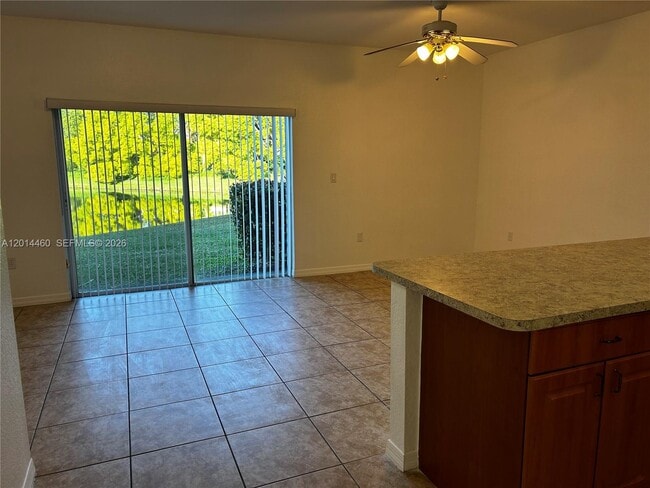 Building Photo - 4906 SW 141st Ave