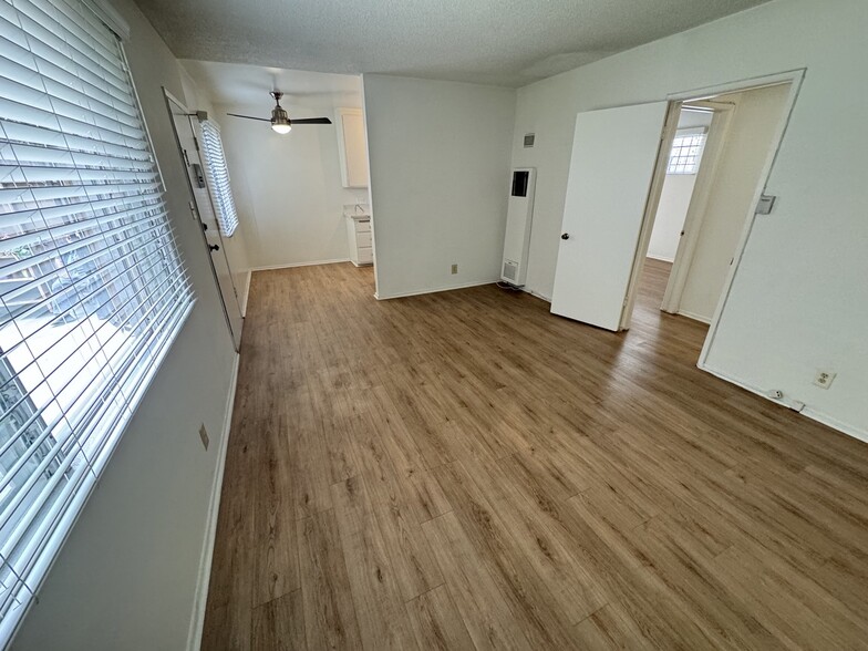 Building Photo - 5102 Inglewood Blvd
