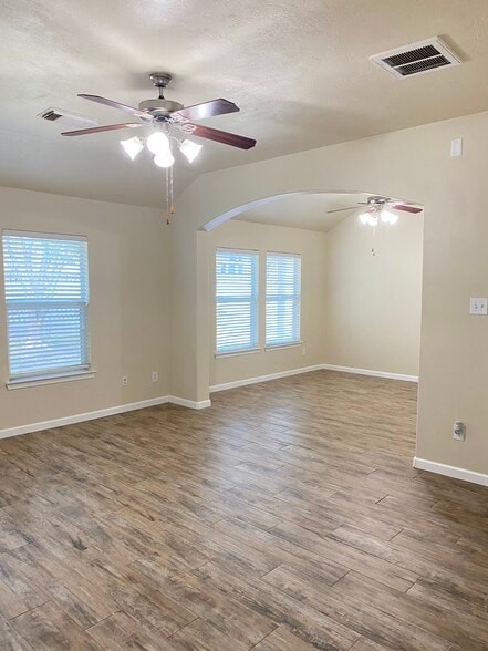 Building Photo - 17802 Oakridge Canyon Ln