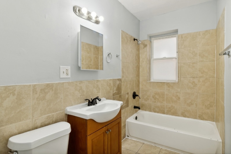 Building Photo - 8045 S Maryland Ave