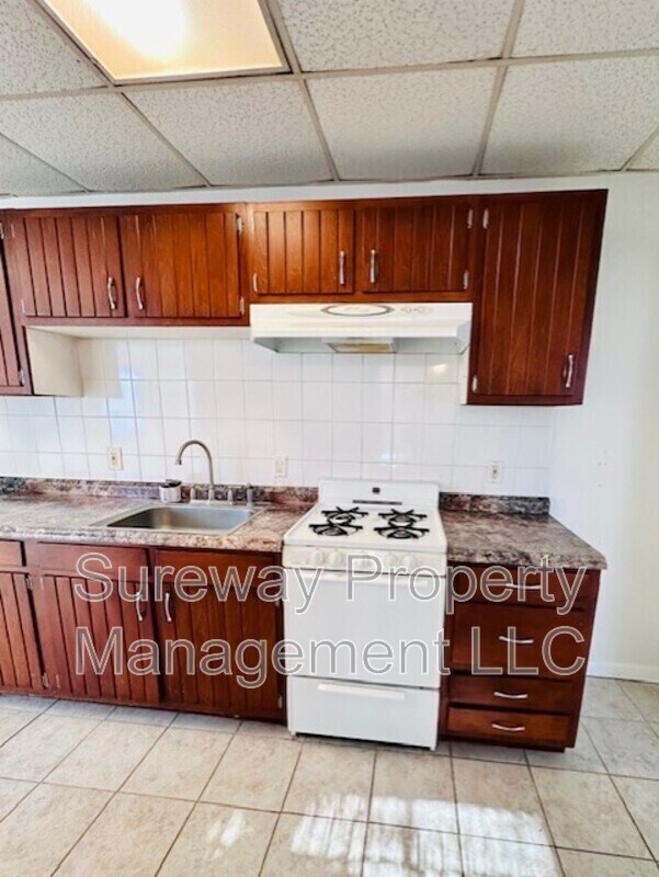 Building Photo - 270 W 2nd St