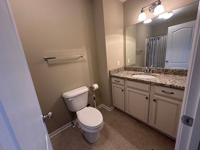 Building Photo - Tavern Grove Townhome in Campbell County-N...