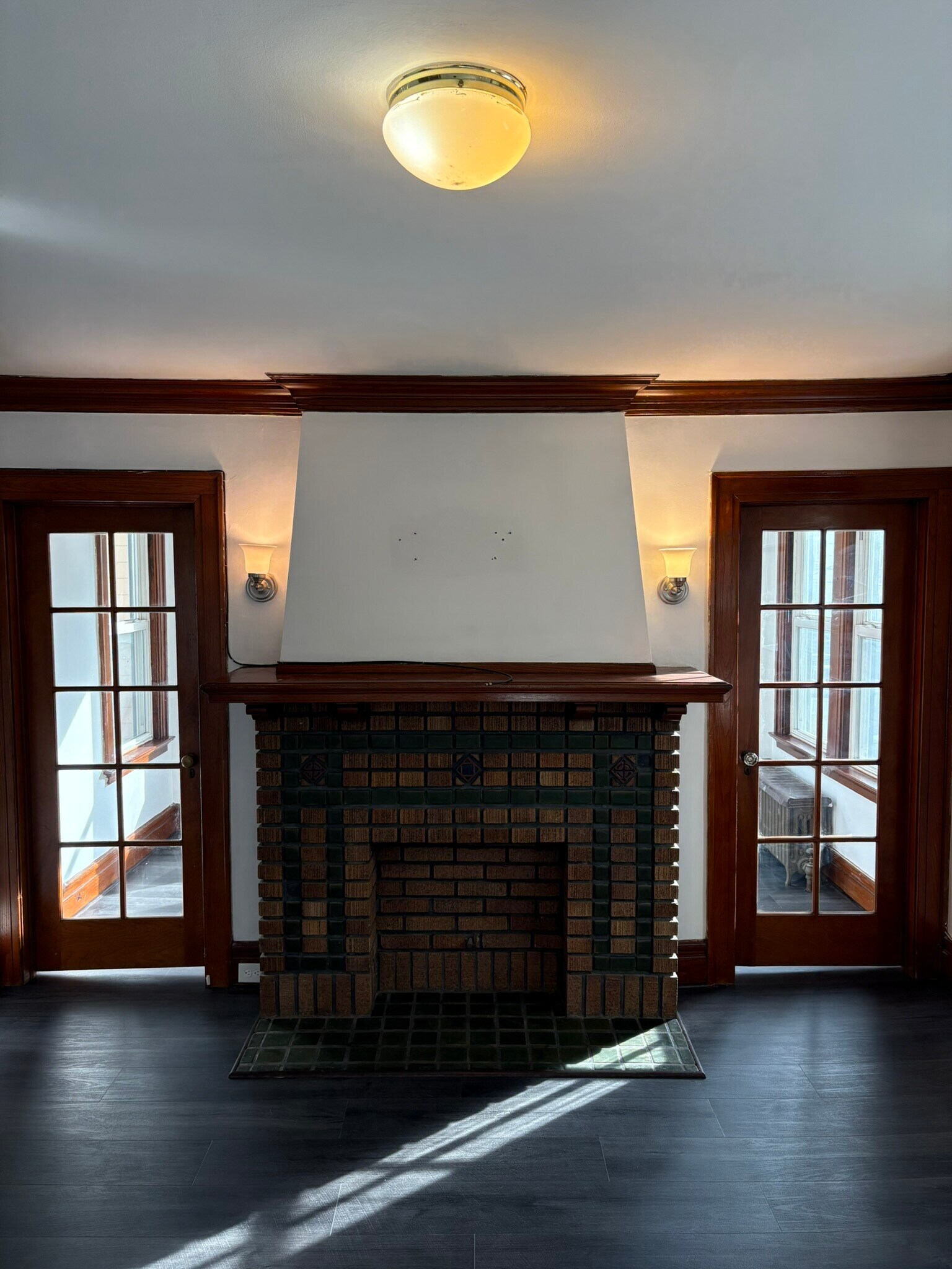 Building Photo - 56 Chapman Pl