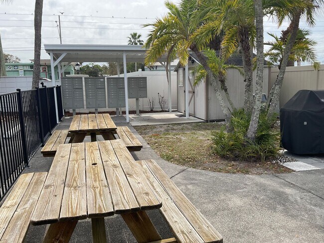 Building Photo - Discover Coastal Bliss: Your Ideal Beachsi...