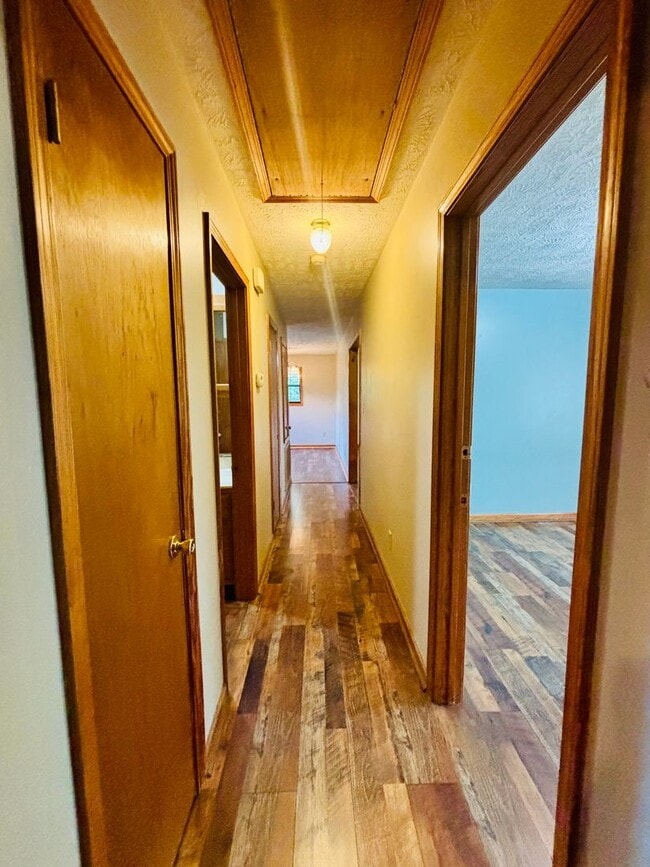 Building Photo - Deposit Special !