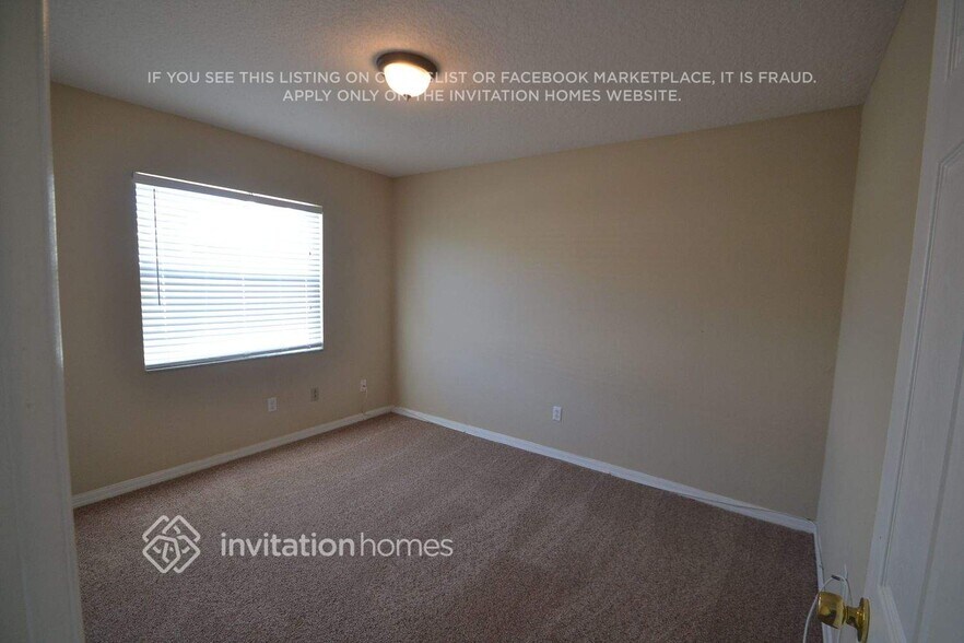 Building Photo - 2440 Oak Mill Dr