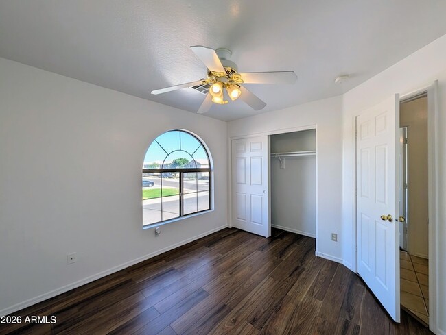 Building Photo - 6416 N 78th Ln