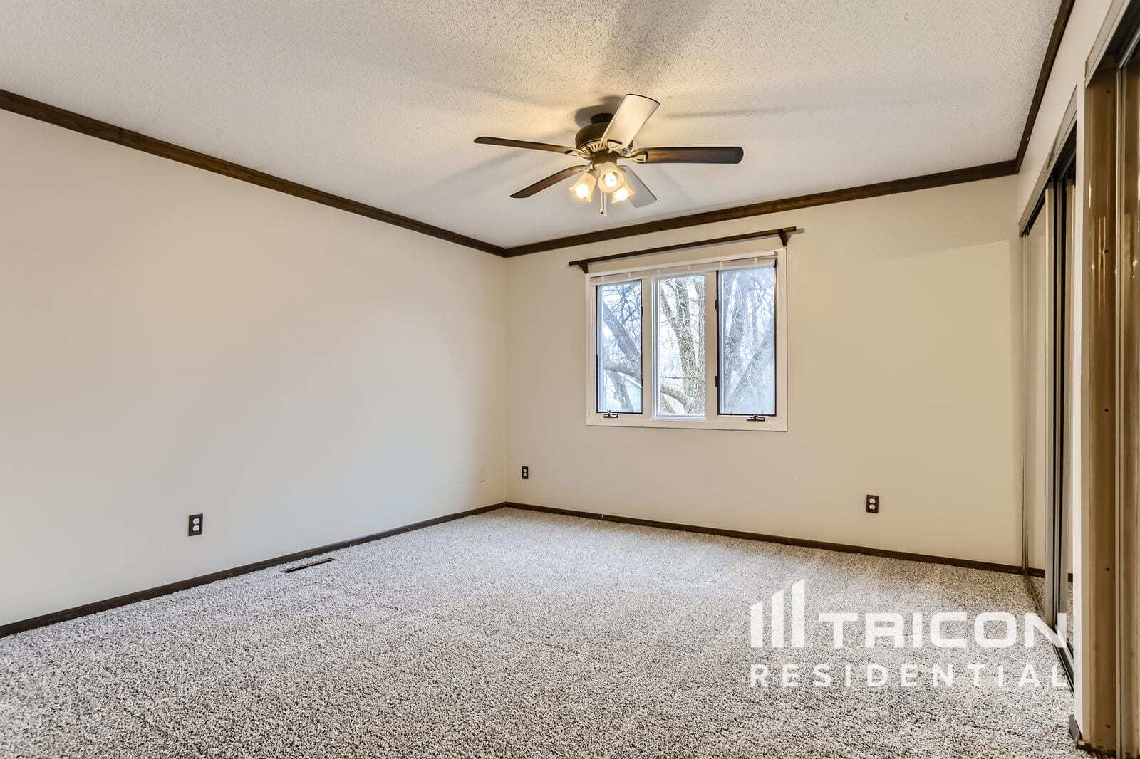 Building Photo - 2805 Saddlebrooke Cir