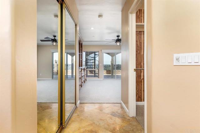 Building Photo - 2355 Lagoon View Dr