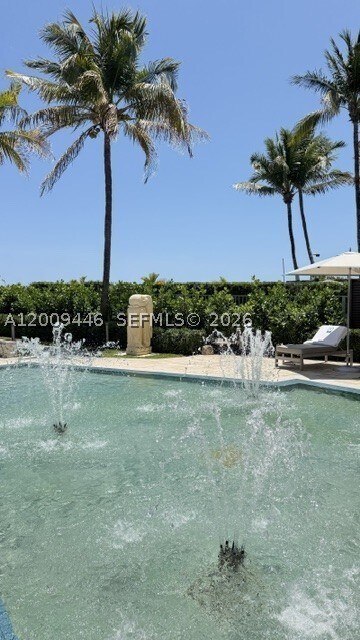 Building Photo - 5875 Collins Ave