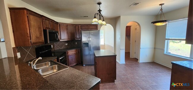 Building Photo - 4209 Maid Marian Cir