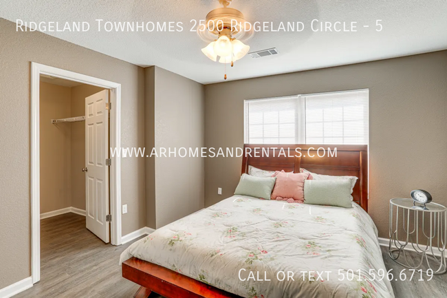 Building Photo - Ridgeland Townhomes | 2 Bed | 2.5 Bath