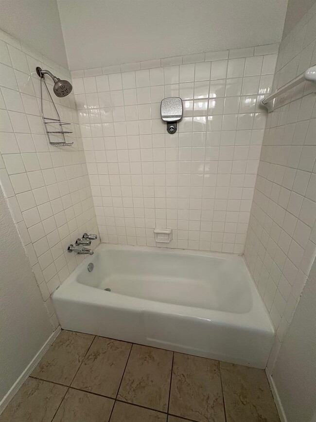 Building Photo - 7801 Shoal Creek Blvd