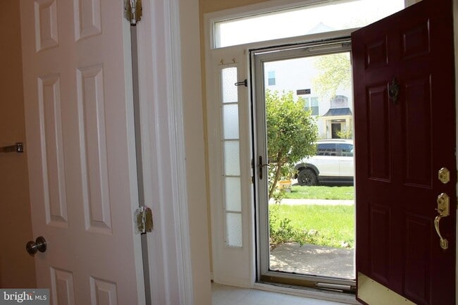 Building Photo - 42856 Golf View Dr