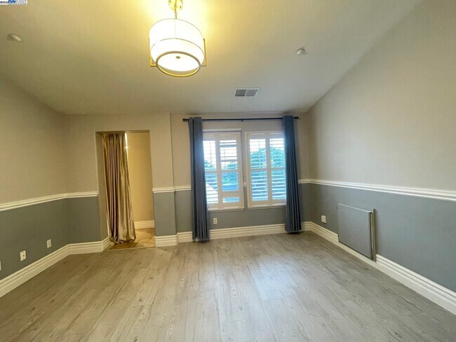 Building Photo - 2894 Lenzie Ct