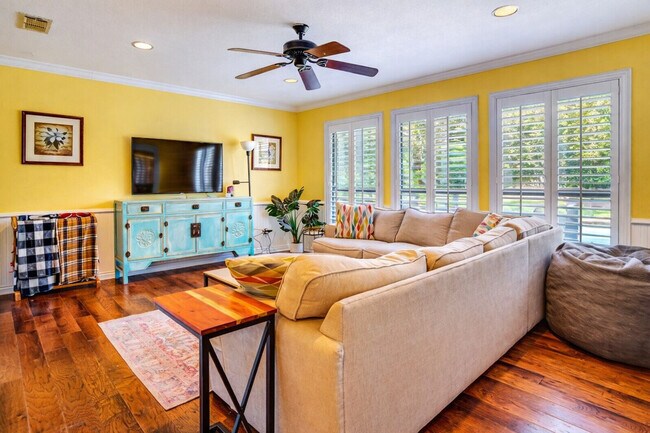 Building Photo - 3601 Medford Ct