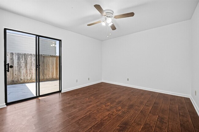 Building Photo - 6401 Deihl Rd