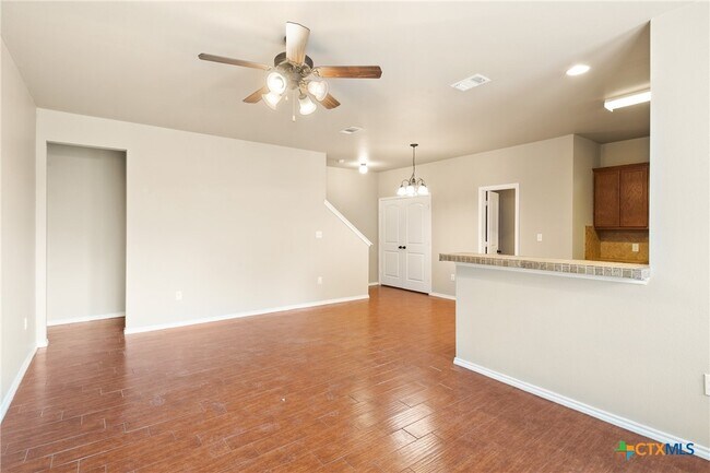Building Photo - 314 Rosalie Dr