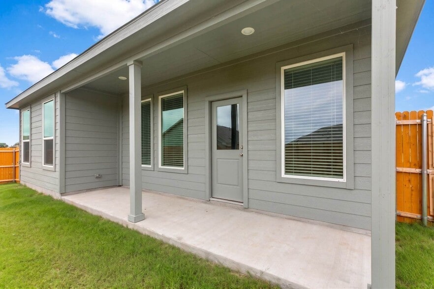 Building Photo - 656 Waymaker Wy