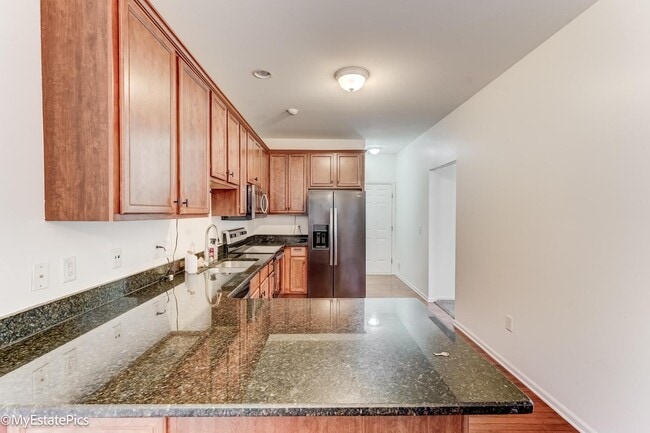 Building Photo - 41101 Maplewood Drive