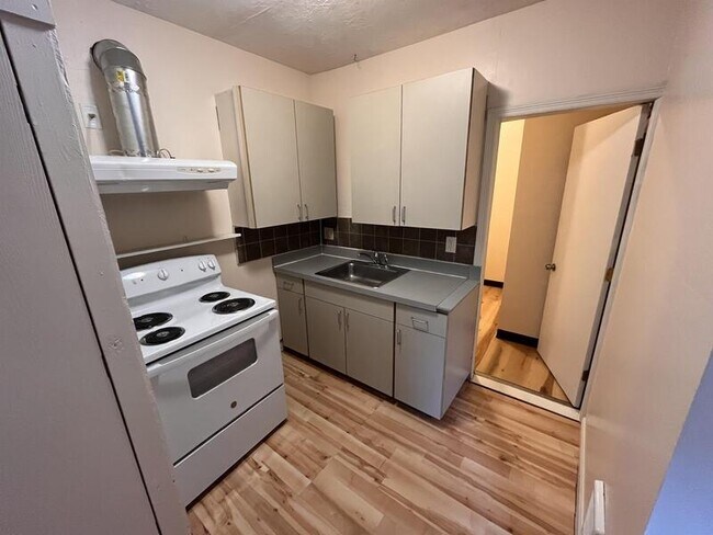 Building Photo - 475 Buckboard Ct SE